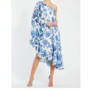 Mac Duggal Floral Asymmetrical with Cale Sleeve Dress Size 8 Like New